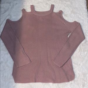 Cut shoulder sweater